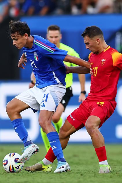 https://www.lanazione.it/image-service/view/acePublic/alias/contentid/NDcyNTE1ZjQtZThmOC00/0/una-festa-azzurra-la-vittoria-dellunder-21-scatena-lentusiasmo-mascardi-il-piu-applaudito.jpeg?f=1.90:1&h=630