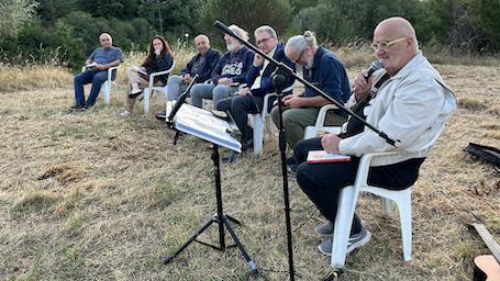 https://www.lanazione.it/image-service/view/acePublic/alias/contentid/NDcyNTU0MmYtNGFmZC00/0/il-festival-orientoccidente-sale-in-pratomagno.jpeg?f=16:9&w=1200&h=630