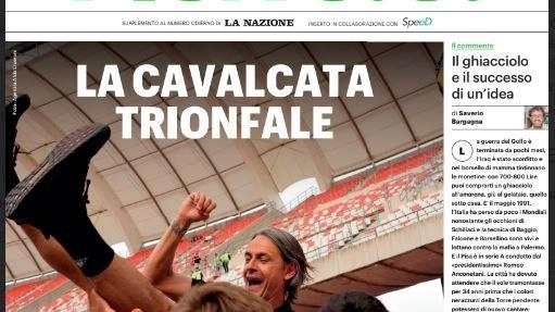 A fianco la copertina del nostro speciale in uscita venerdì. Sotto la foto della prima cartolina, domani in edicola A fianco la copertina del nostro speciale in uscita venerdì. Sotto la foto della prima cartolina, domani in edicola