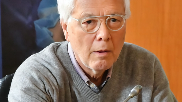 Stefano Luisi, tra i medici volontari Stefano Luisi, tra i medici volontari