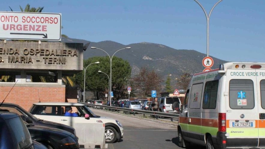 Dopo le polemiche e le difficoltà dei pazienti in Pronto soccorso, l’azienda ospedaliera replica