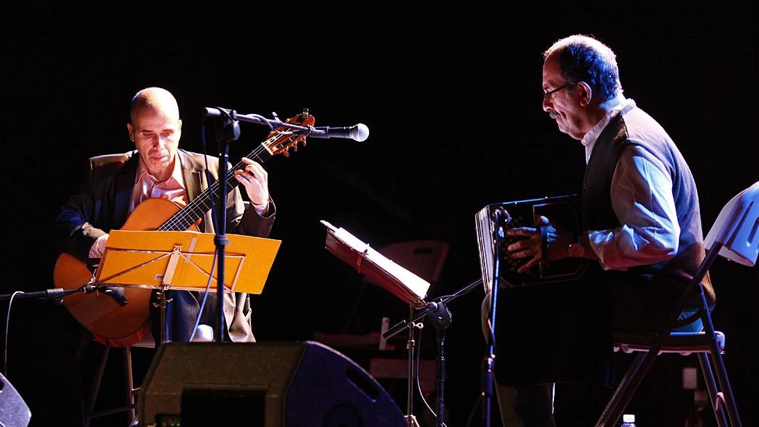 Continua con successo la sesta edizione di ’E Lucean le stelle’, organizzata dall’associazione culturale Giulio Rospigliosi. Direttore artistico è il... Continua con successo la sesta edizione di ’E Lucean le stelle’, organizzata dall’associazione culturale Giulio Rospigliosi. Direttore artistico è il...
