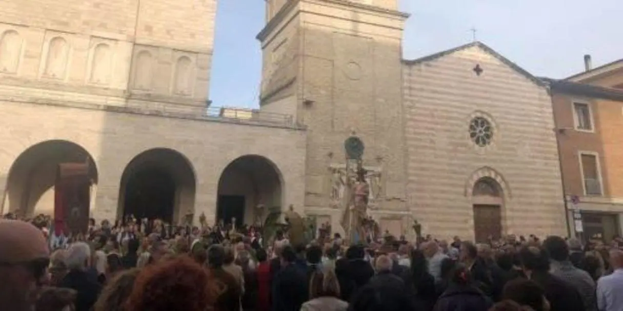 Pasqua in Umbria tra sacro e profano. Tornano i riti della tradizione. Itinerari con sapori tipici e cultura