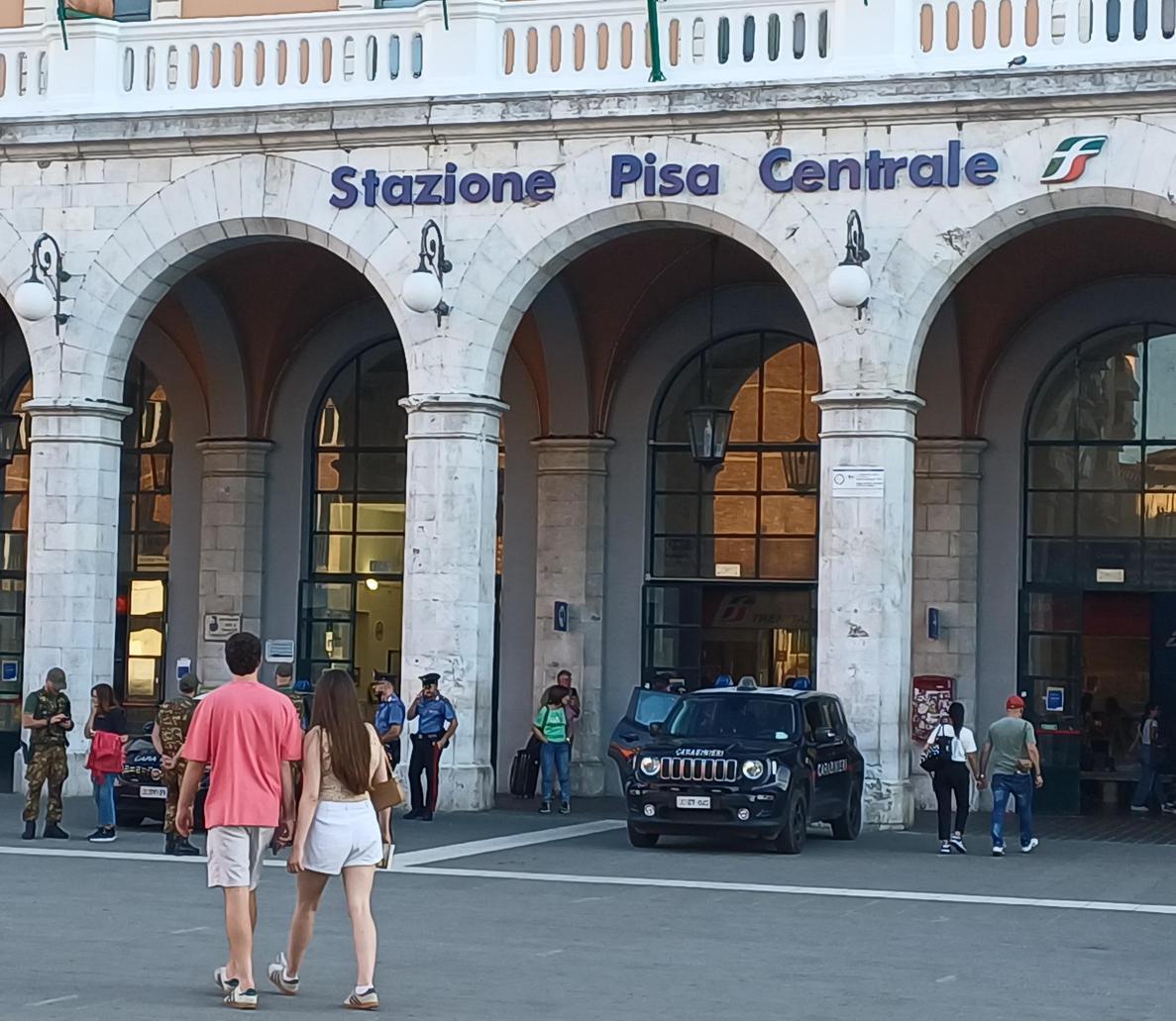 Stazione e Zona rossa un mese dopo: "Segnali positivi, il punto è la notte" Stazione e Zona rossa un mese dopo: "Segnali positivi, il punto è la notte"
