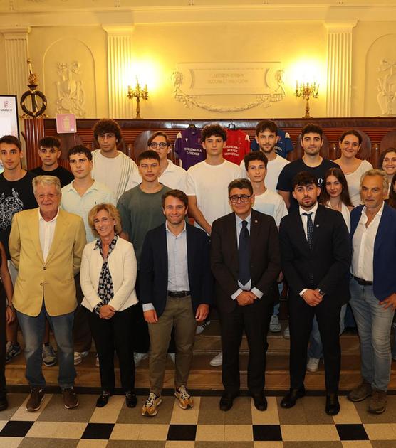 unisi cup torneo di calcio tre squadre in campo