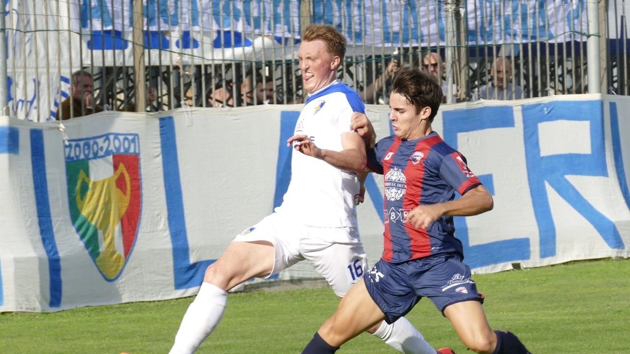 Prato-Imolese 2-2, un momento della partita Prato-Imolese 2-2, un momento della partita