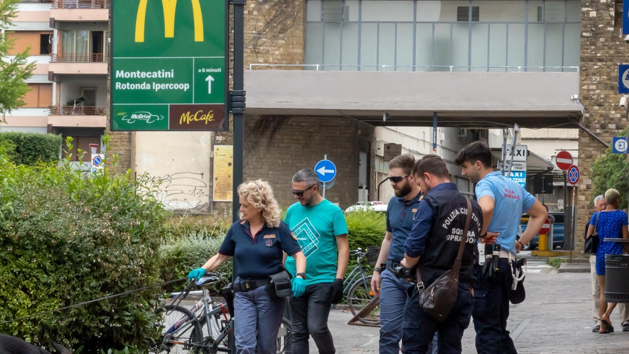 L’intervento di Rfi nelle due stazioni di Montecatini Centrale e Montecatini Centro dopo l’impegno del Controllo di Vicinato L’intervento di Rfi nelle due stazioni di Montecatini Centrale e Montecatini Centro dopo l’impegno del Controllo di Vicinato