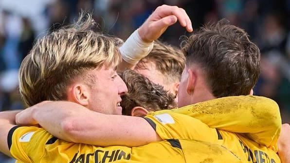 La Pianese è vicina a scegliere il nuovo allenatore. Mignani, con 18 gol, è conteso da club di categorie superiori. La Pianese è vicina a scegliere il nuovo allenatore. Mignani, con 18 gol, è conteso da club di categorie superiori.