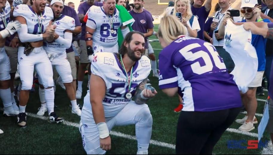 football americano i guelfi firenze trionfano nella finale scudetto vittoria e proposta di matrimonio