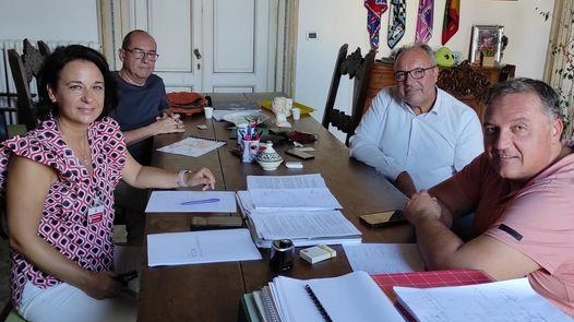 La sindaca Claudia Sereni con l’assessore regionale Leonardo Marras La sindaca Claudia Sereni con l’assessore regionale Leonardo Marras