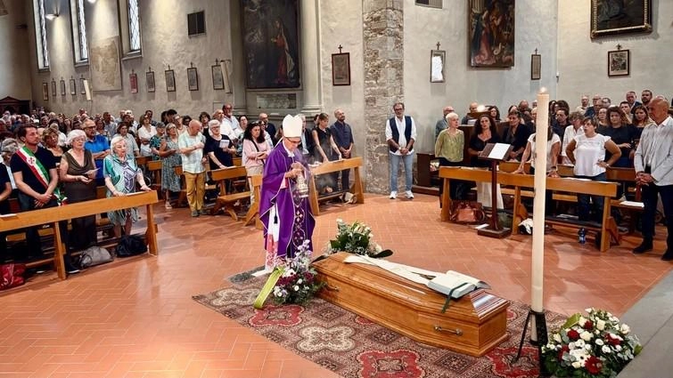 L’arcivescovo Gambelli: "Con la sua semplicità sapeva donare Cristo" L’arcivescovo Gambelli: "Con la sua semplicità sapeva donare Cristo"