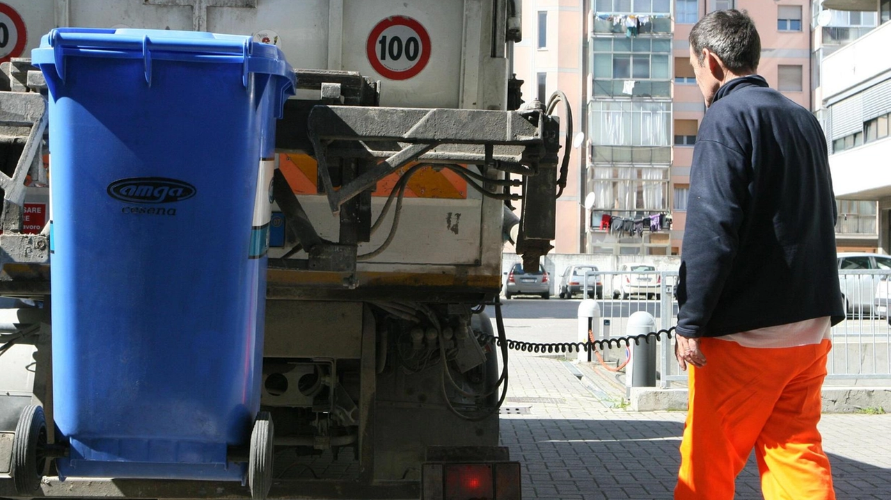 Pistoia registra un aumento nella raccolta differenziata, raggiungendo il 63,21%. Comuni virtuosi superano l'80%, mentre il capoluogo è al 52,53%. Pistoia registra un aumento nella raccolta differenziata, raggiungendo il 63,21%. Comuni virtuosi superano l'80%, mentre il capoluogo è al 52,53%.