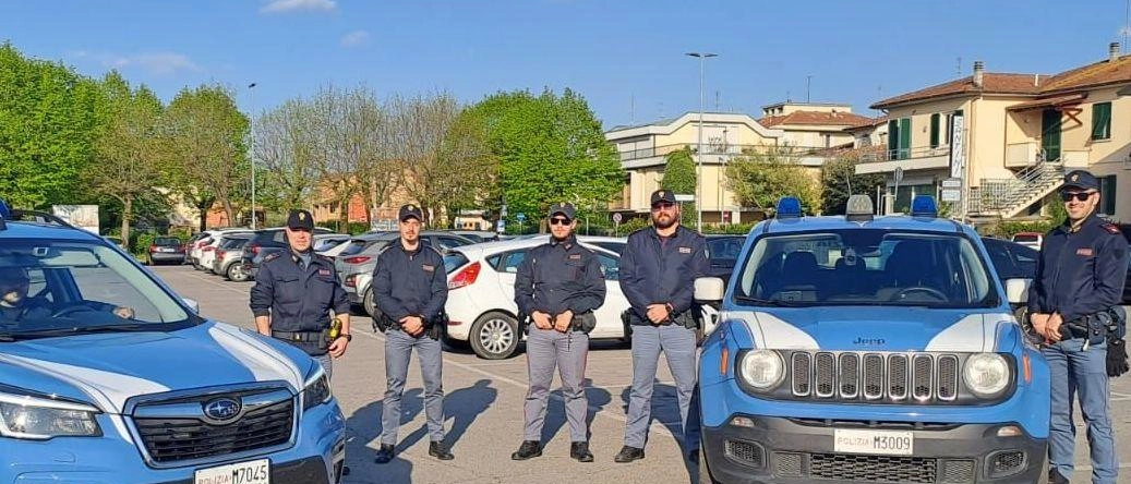 Preso il maniaco in bici. Avvicinava le donne e mostrava le parti intime