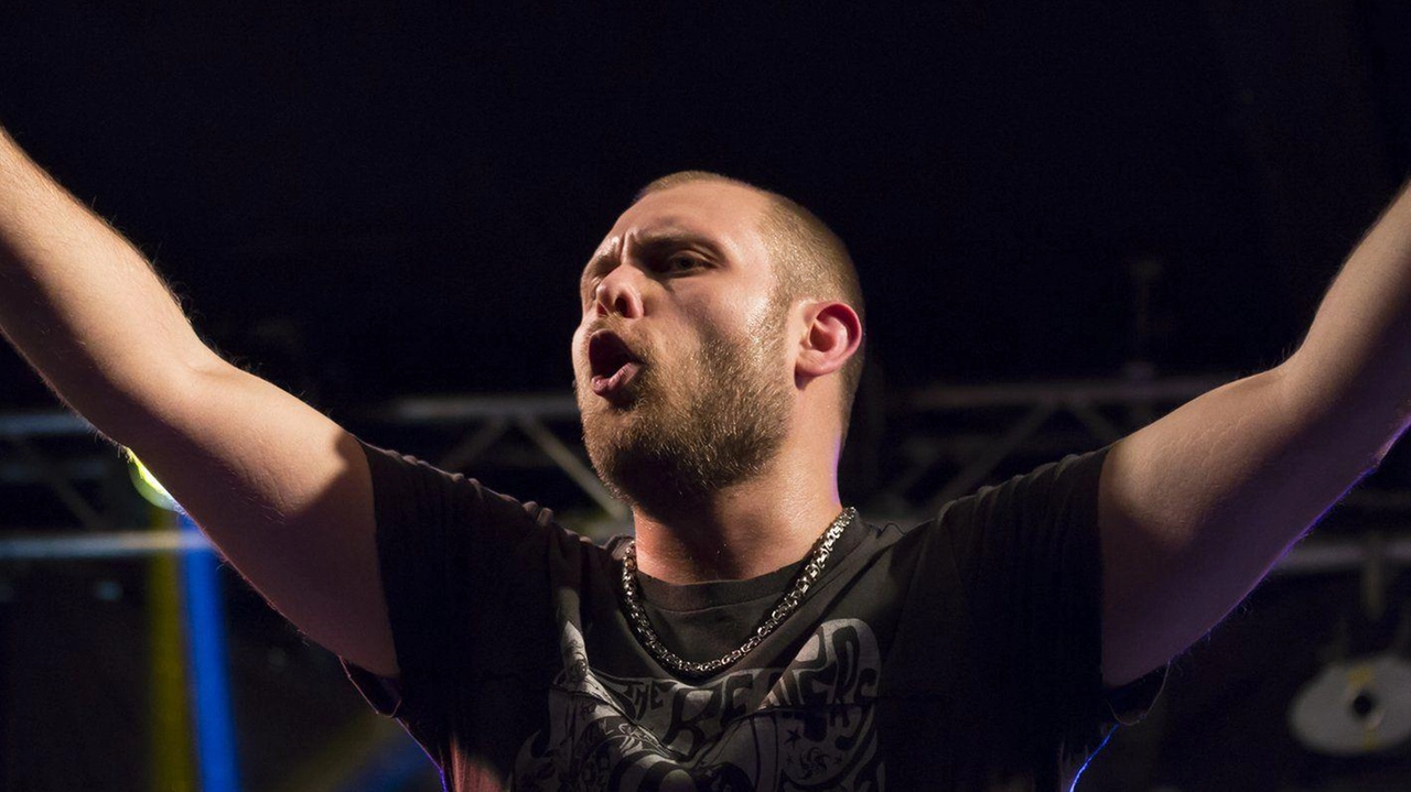 Damiano Borgi, cantante dei. musical di Riccardo Cocciante e. dell’edizione internazionale di «We Will Rock You», prodotto da Ben Elton e Roger Taylor Damiano Borgi, cantante dei. musical di Riccardo Cocciante e. dell’edizione internazionale di «We Will Rock You», prodotto da Ben Elton e Roger Taylor