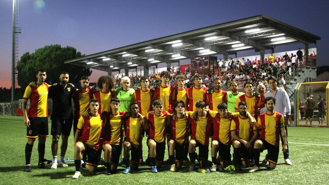 torneo dei rioni il bagnolo solleva il trofeo per la sesta volta