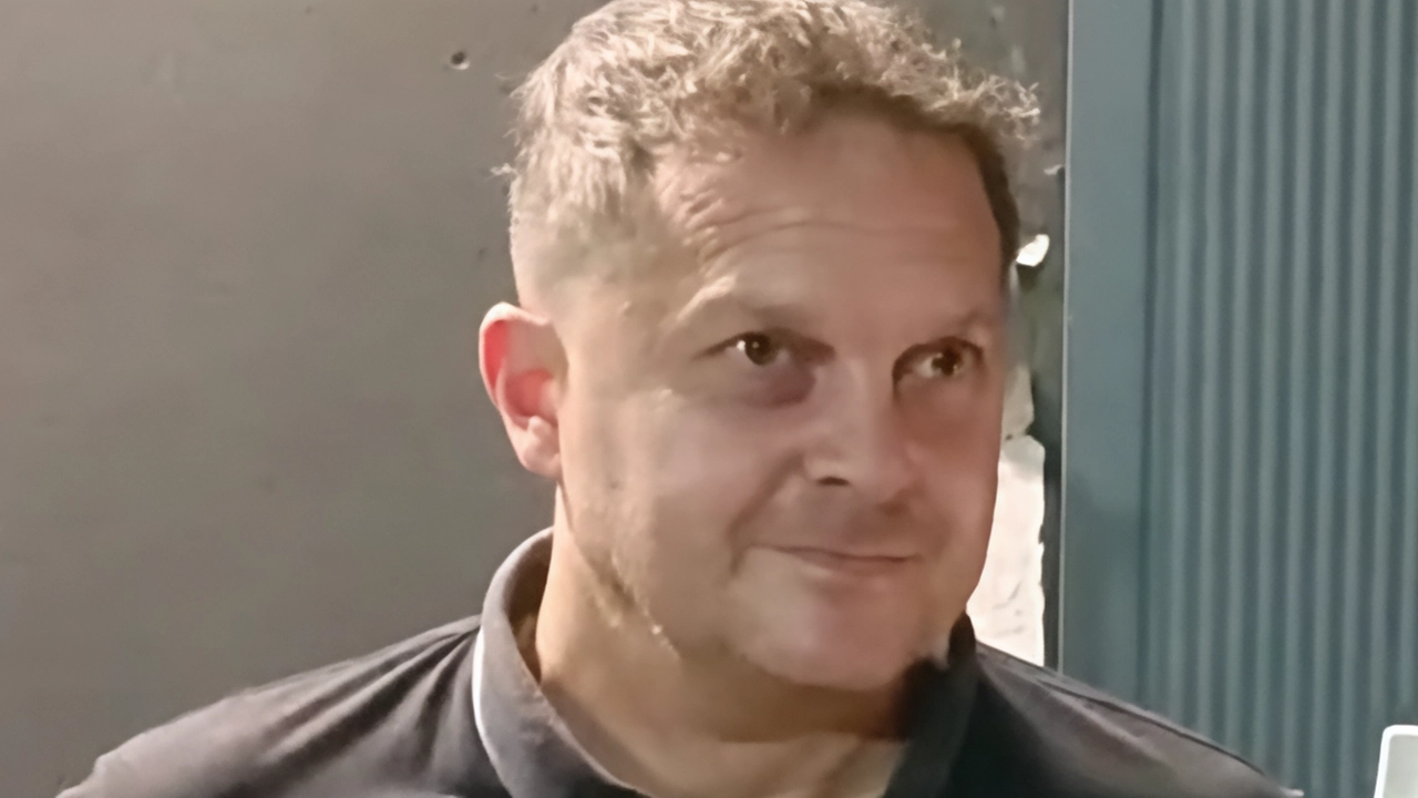 Dieci acquisti, nuovo allenatore e tanto entusiasmo. La rosa dell’Invictasauro, che il prossimo anno parteciperà al torneo di Promozione,... Dieci acquisti, nuovo allenatore e tanto entusiasmo. La rosa dell’Invictasauro, che il prossimo anno parteciperà al torneo di Promozione,...