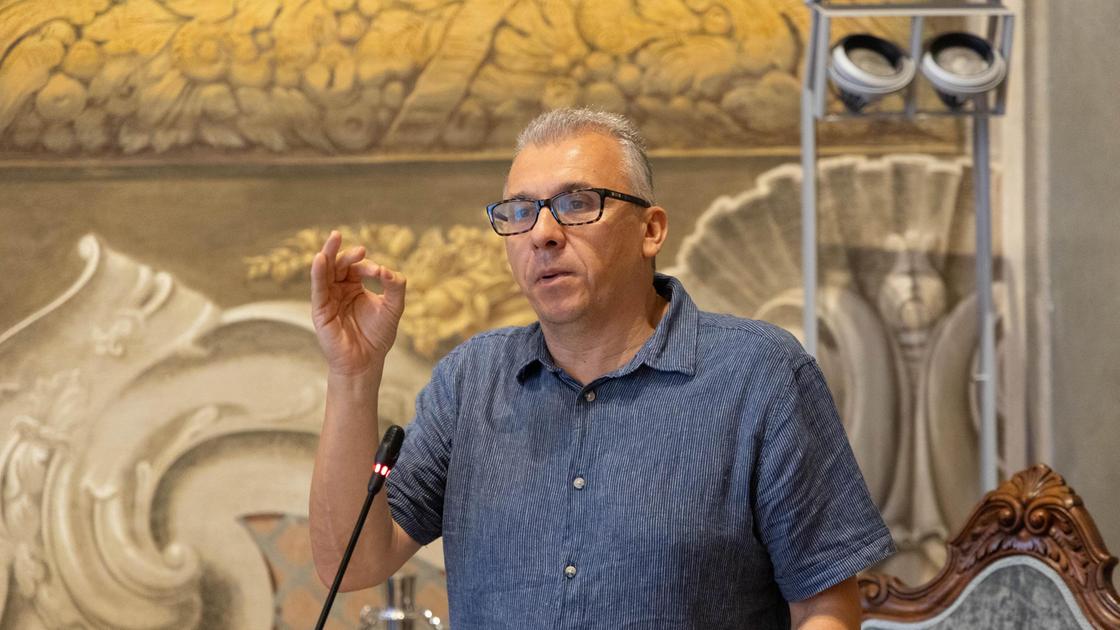 "Hotel studenteschi, l’ultima speculazione. Drogheranno il mercato dell’abitare in città" "Hotel studenteschi, l’ultima speculazione. Drogheranno il mercato dell’abitare in città"