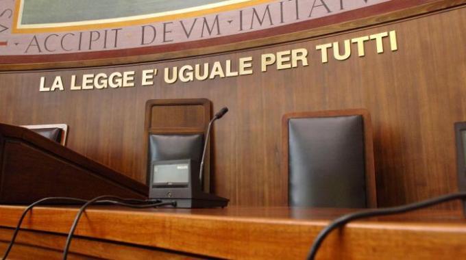 https://www.lanazione.it/image-service/view/acePublic/alias/contentid/NDkyYjFjY2YtYTU4MC00/0/tribunale.jpeg