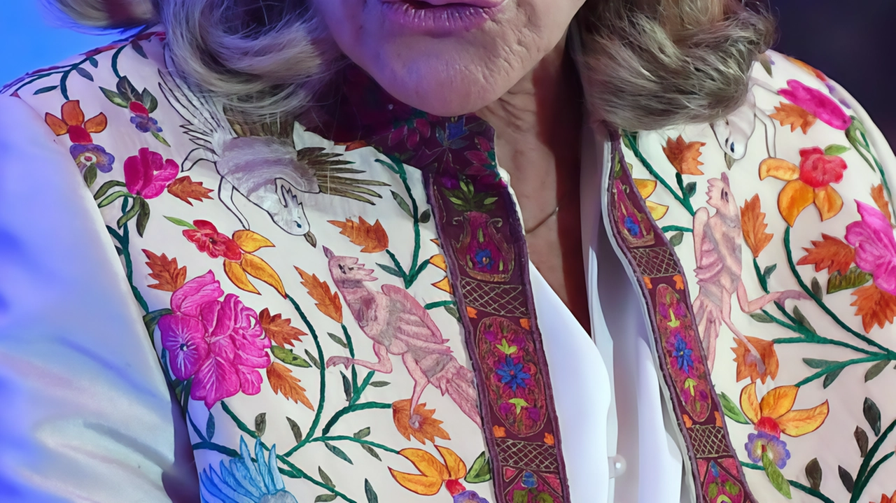 Prima uscita pubblica dopo le dimissioni dai servizi segreti. Stasera Elisabetta Belloni riceverà il premio Premio Sansovino di Bronzo... Prima uscita pubblica dopo le dimissioni dai servizi segreti. Stasera Elisabetta Belloni riceverà il premio Premio Sansovino di Bronzo...