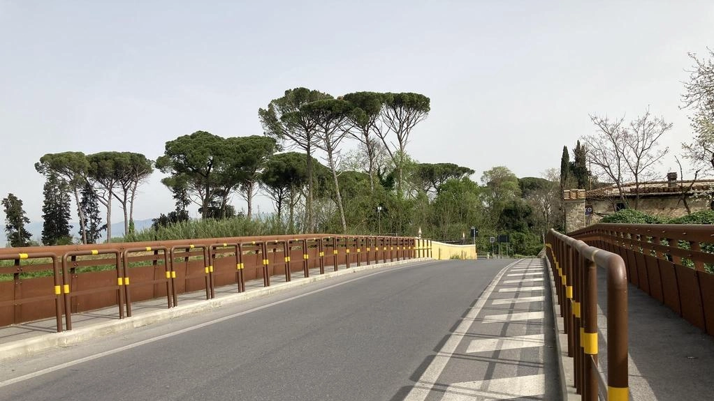Il Ponte al Molino a Poggio a Caiano. Il doppio senso previsto slitta: il Comune non ha ancora ricevuto il nulla osta dalla Provincia nonostante il parere favorevole dell’ente Il Ponte al Molino a Poggio a Caiano. Il doppio senso previsto slitta: il Comune non ha ancora ricevuto il nulla osta dalla Provincia nonostante il parere favorevole dell’ente