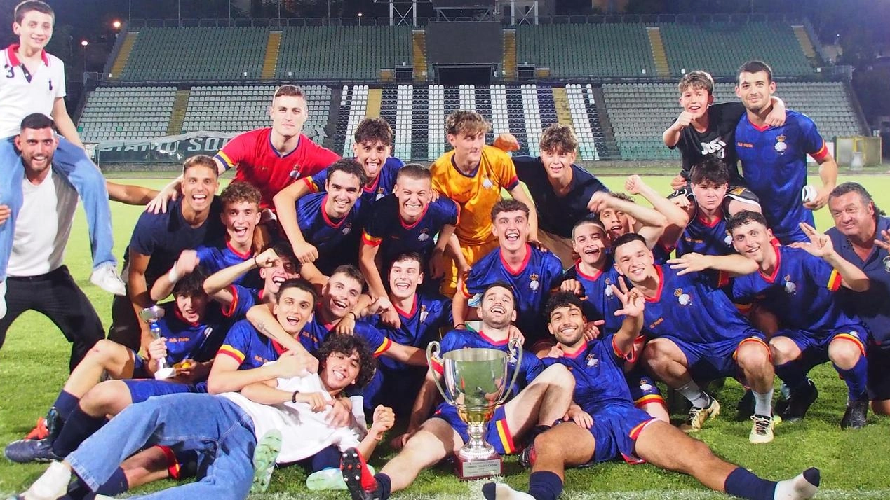 Si è deciso ai calci di rigore il destino della ventitreesima edizione del Torneo Dudo Casini: ad alzare al cielo... Si è deciso ai calci di rigore il destino della ventitreesima edizione del Torneo Dudo Casini: ad alzare al cielo...