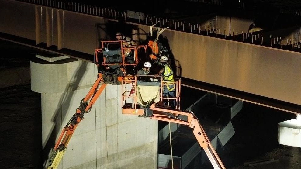 Nel cantiere per il raddoppio a quattro corsie del lotto 9 della statale 223 ’di Paganico’. Anas ha completato il varo di un nuovo cavalcavia Nel cantiere per il raddoppio a quattro corsie del lotto 9 della statale 223 ’di Paganico’. Anas ha completato il varo di un nuovo cavalcavia