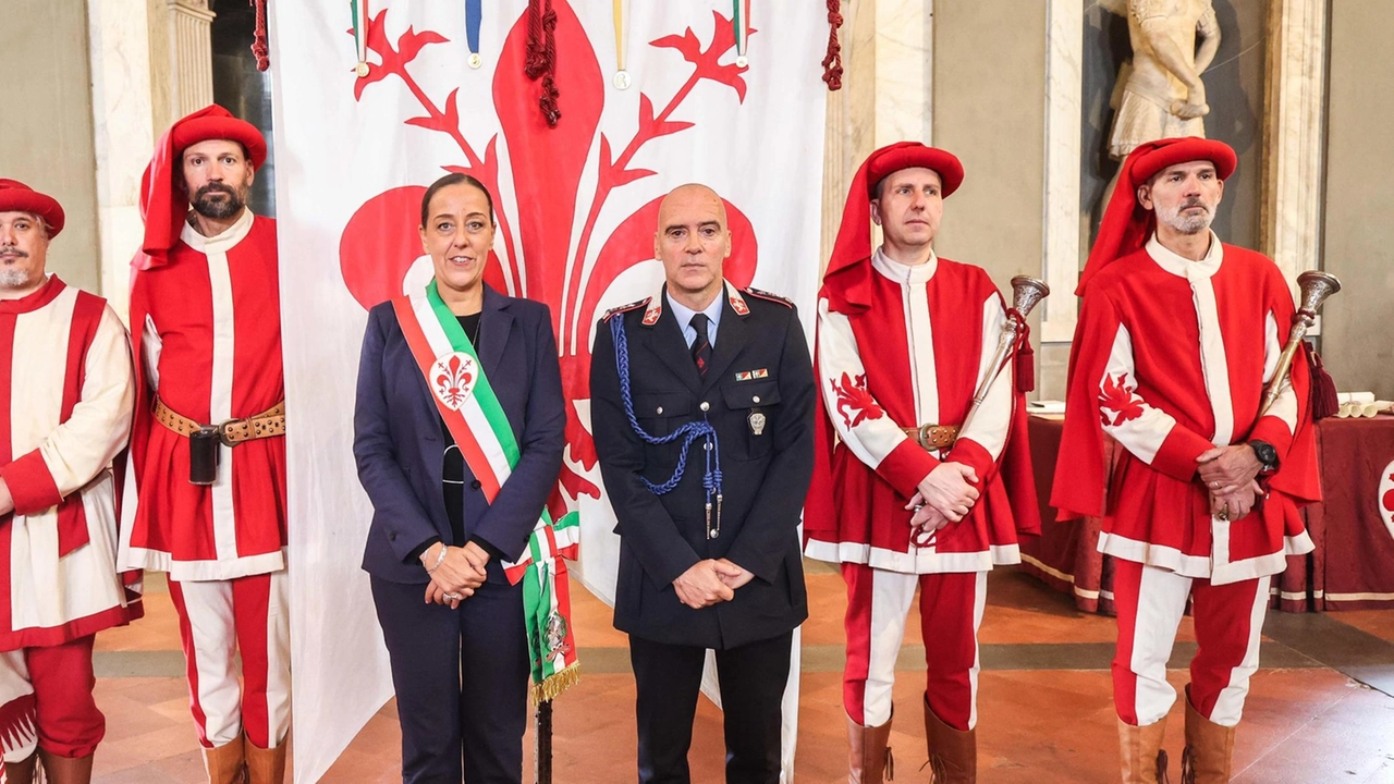 Cento nuovi poliziotti in servizio dal 4 novembre, altri 100 entreranno in organico nel 2025 "La sicurezza è un diritto di tutti e una priorità assoluta che va affrontata con le istituzioni". Cento nuovi poliziotti in servizio dal 4 novembre, altri 100 entreranno in organico nel 2025 "La sicurezza è un diritto di tutti e una priorità assoluta che va affrontata con le istituzioni".