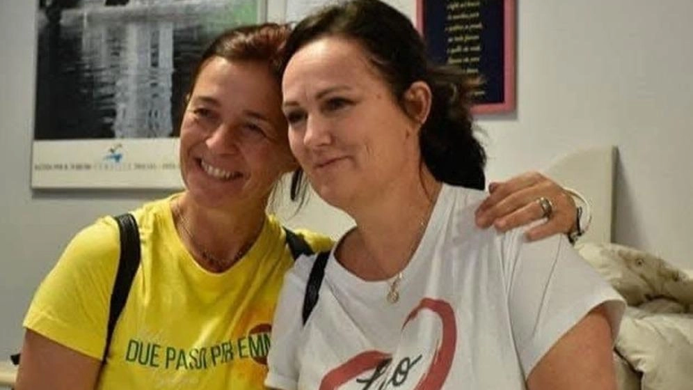 Manuela Pardini, e Ilaria Grazioli, mamme di Leo ed Emma, hanno dato vita a una serie di attività benefiche Manuela Pardini, e Ilaria Grazioli, mamme di Leo ed Emma, hanno dato vita a una serie di attività benefiche
