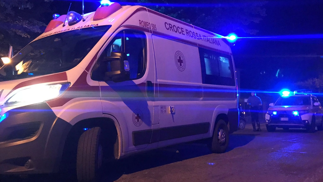 L'ambulanza è intervenuta per soccorrere il 45enne