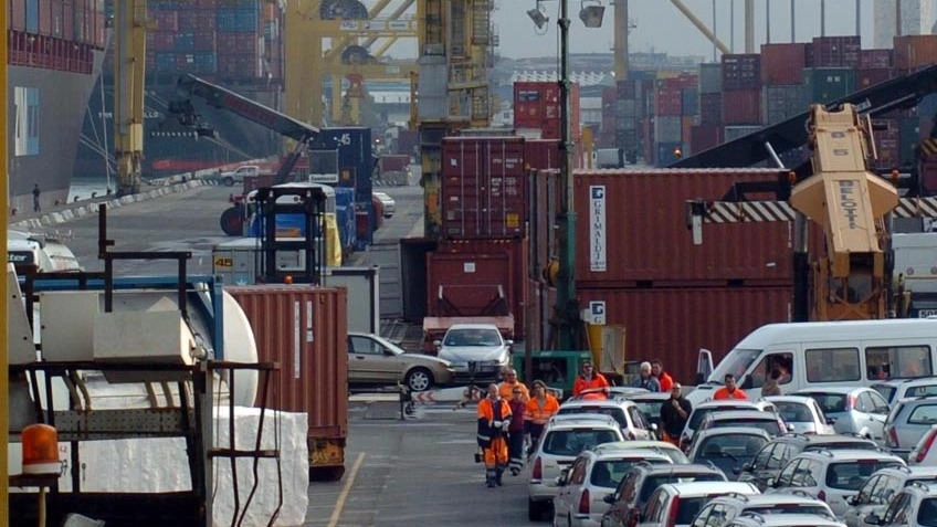 Il presidente della Camera di commercio della Toscana Nord Ovest. Valter Tamburini: "Metabolizzare la botta e diversificare l’export".