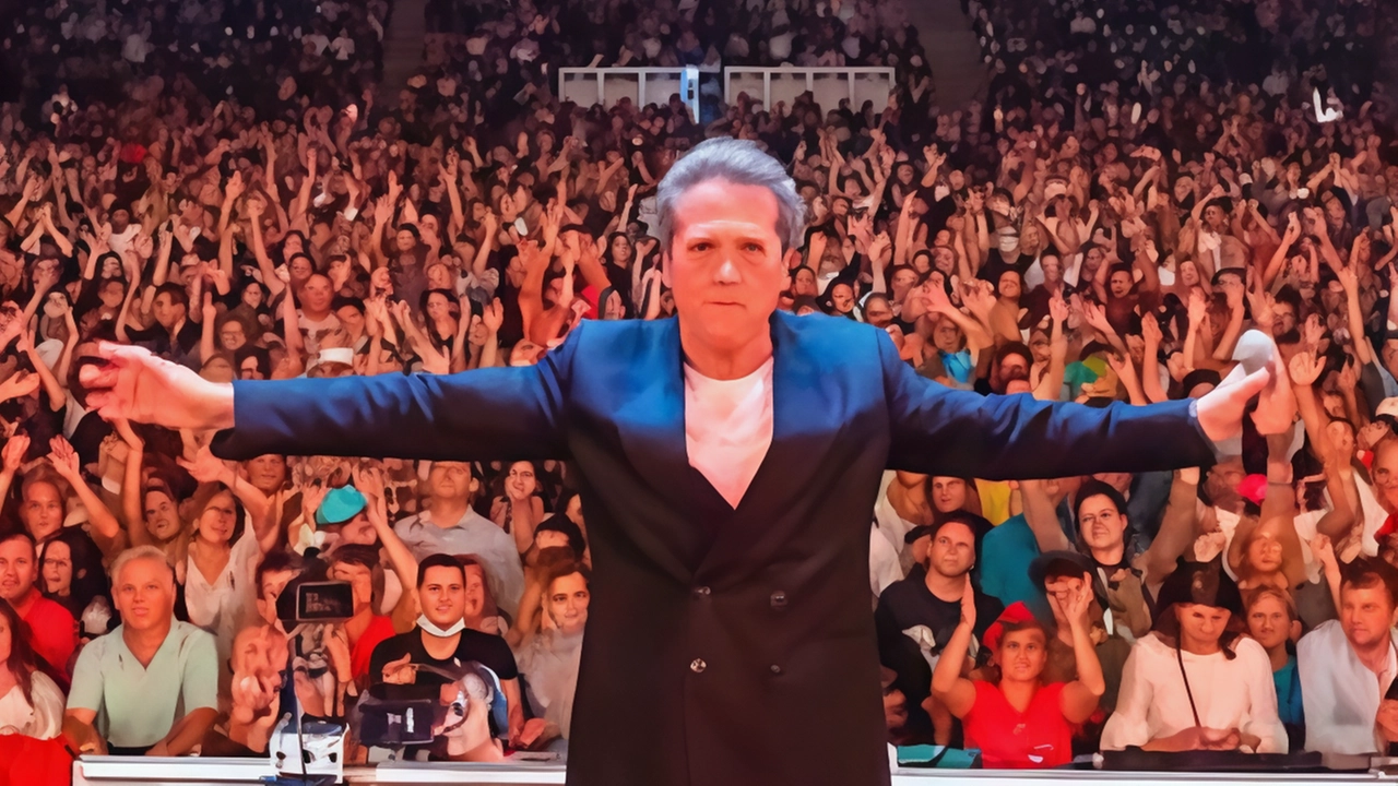 L’autore di ’I like Chopin’ sul palco sabato al Mascagni, tra dance e racconto L’autore di ’I like Chopin’ sul palco sabato al Mascagni, tra dance e racconto