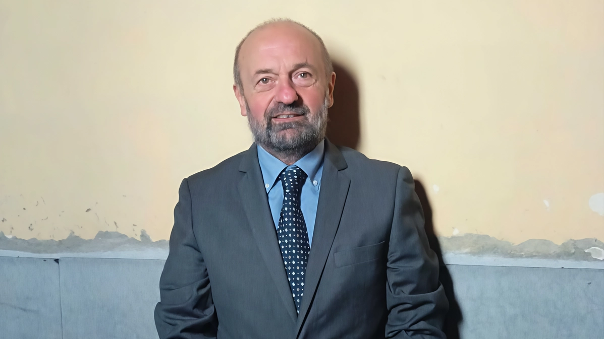 Carlo Viviani, 61 anni
