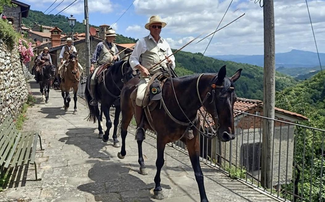 Tradizioni e sapori: il borgo di Raggiolo ospita la Festa della Transumanza