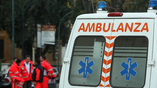 Scontro tra moto e auto a Caniparola, 16enne spezzino all’ospedale