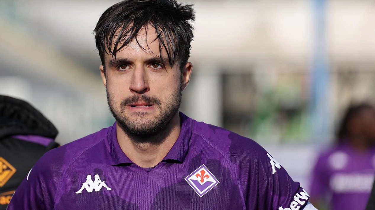 Luca Ranieri con la fascia di capitano della Fiorentina e, a destra insieme alla presidente del Canaletto Sabrina Benassi Luca Ranieri con la fascia di capitano della Fiorentina e, a destra insieme alla presidente del Canaletto Sabrina Benassi