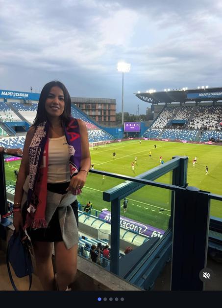 Comincia la stagione del nuovo Prato firmato Asmaa Gacem (che indossa la sciarpa della Fiorentina) Comincia la stagione del nuovo Prato firmato Asmaa Gacem (che indossa la sciarpa della Fiorentina)