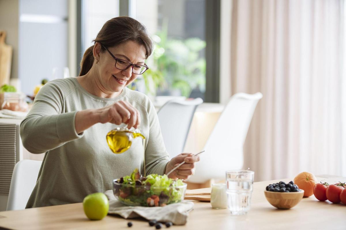 Rimettersi in forma dopo l’estate: "Mangiare contenuto e bene. Attenzione agli orari dei pasti" Rimettersi in forma dopo l’estate: "Mangiare contenuto e bene. Attenzione agli orari dei pasti"
