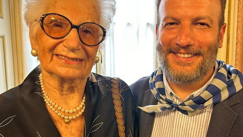 Alberti, presidente dell’Associazione nazionale ex deportati: "La politica ha ‘perso’ qualcosa, a sinistra e a destra. Si è appiattita e manca la formazione". "La Storia insegna ai giovani la consapevolezza". Alberti, presidente dell’Associazione nazionale ex deportati: "La politica ha ‘perso’ qualcosa, a sinistra e a destra. Si è appiattita e manca la formazione". "La Storia insegna ai giovani la consapevolezza".