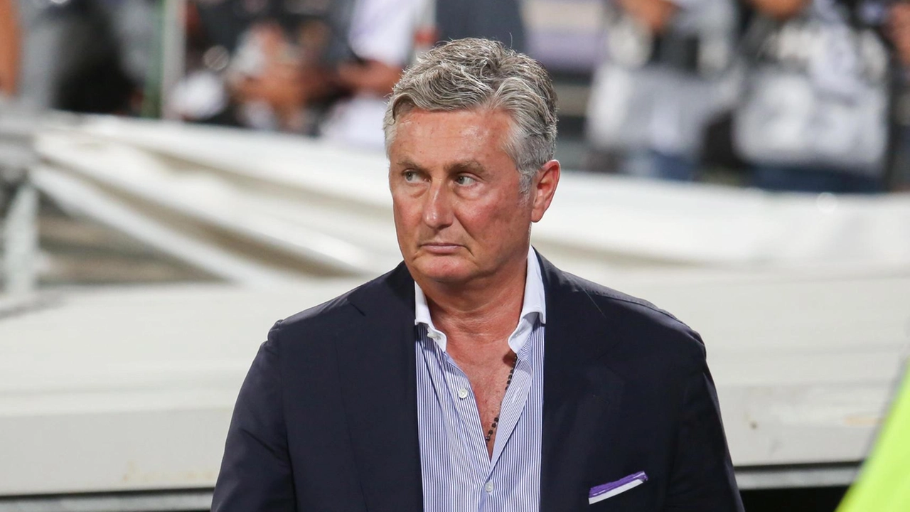 Il direttore sportivo della Fiorentina Daniele Pradé