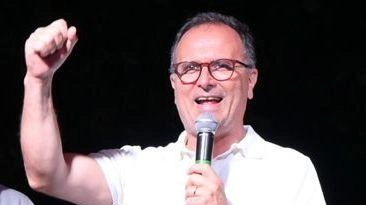 "Chi ha portato avanti 15 anni di immobilismo oggi critica chi si impegna a rimettere in moto la città". Uniti... "Chi ha portato avanti 15 anni di immobilismo oggi critica chi si impegna a rimettere in moto la città". Uniti...
