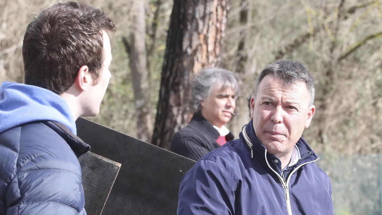 Massimo Milani ha portato ieri a Pian delle Fornaci otto cavalli, altrettanti arriveranno oggi. Sono solo due quelli nuovi Massimo Milani ha portato ieri a Pian delle Fornaci otto cavalli, altrettanti arriveranno oggi. Sono solo due quelli nuovi