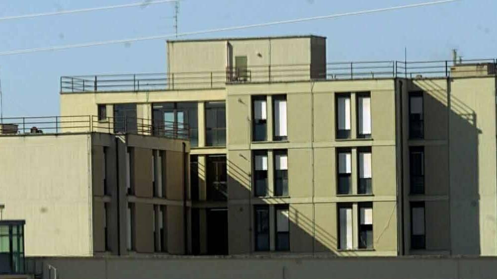 Alta tensione in carcere: "Situazione allarmante, celle aperte troppo poco" Alta tensione in carcere: "Situazione allarmante, celle aperte troppo poco"