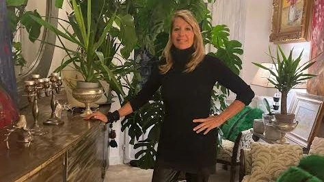 L’artista Anna Izzo dice ancora una volta «no» a qualsiasi forma di violenza con la scultura in bronzo ’Femminando’