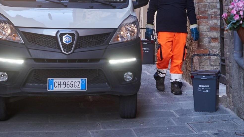 Rivoluzione porta a porta. Così cambia la differenziata nel centro di Sansepolcro