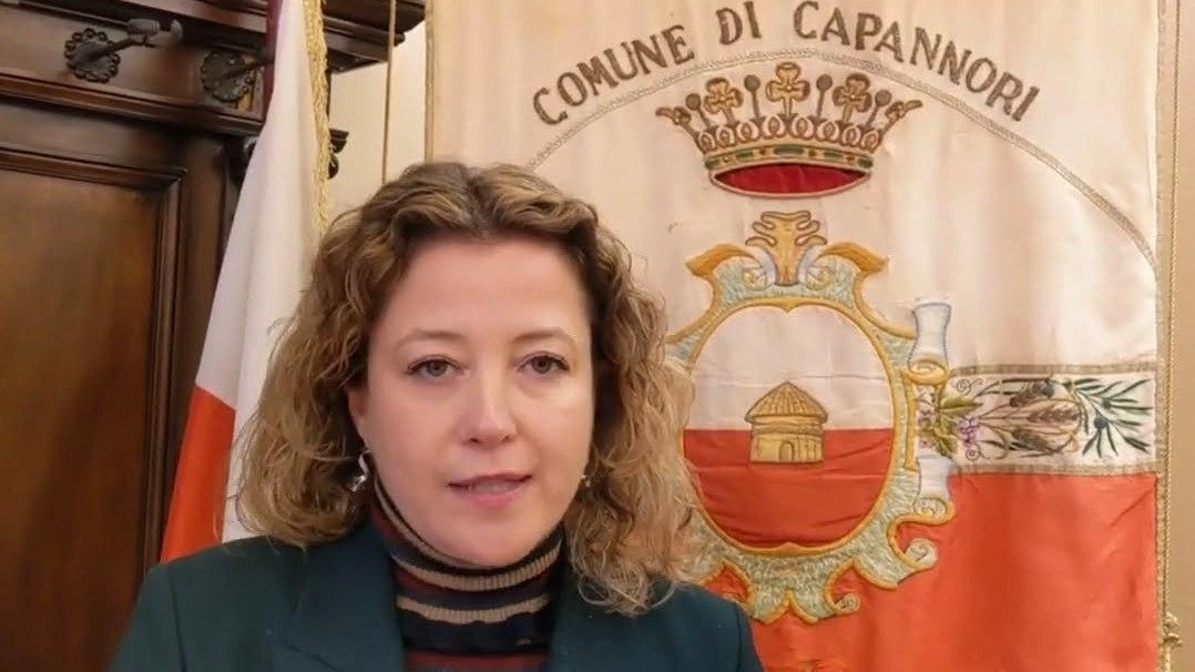 L’assessora all’edilizia scolastica del Comune di Capannori laria Carmassi L’assessora all’edilizia scolastica del Comune di Capannori laria Carmassi