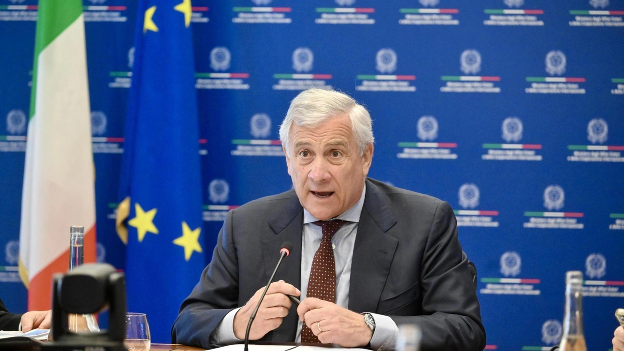 L’iniziativa a Roma di Forza Italia e l’incontro con il ministro degli esteri: "Tuteliamo il comparto conciario" L’iniziativa a Roma di Forza Italia e l’incontro con il ministro degli esteri: "Tuteliamo il comparto conciario"