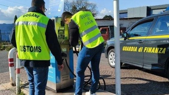 Nei guai il legale rappresentante della società che gestisce il deposito Nei guai il legale rappresentante della società che gestisce il deposito