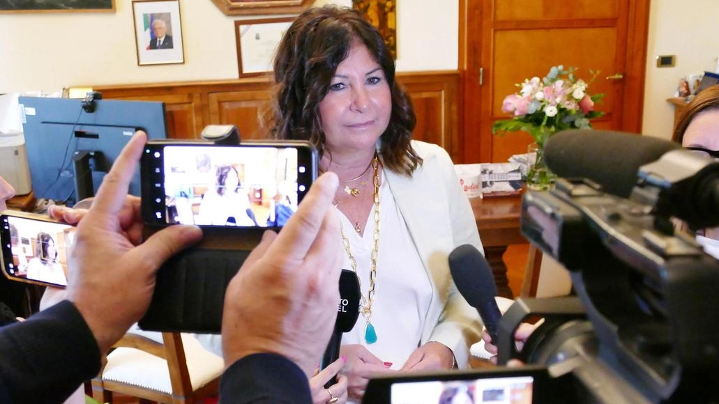 Maddalena De Luca sarà direttrice centrale per le risorse umane al dipartimento dei vigili del fuoco e della difesa civile Maddalena De Luca sarà direttrice centrale per le risorse umane al dipartimento dei vigili del fuoco e della difesa civile