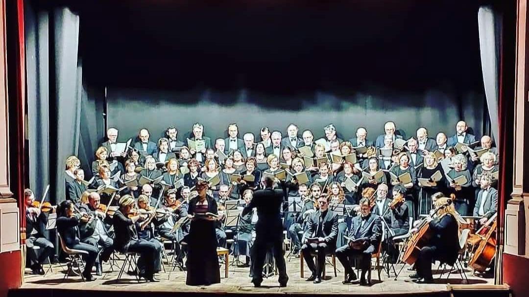 il requiem di mozart accende la versilia la camerata de8217 bardi fa tappa a forte dei marmi