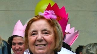 Domani festa di compleanno di Errecasa che sostiene Voglia di Vivere "Dare ascolto alle necessità delle persone e promuovere la salute delle donne" . Domani festa di compleanno di Errecasa che sostiene Voglia di Vivere "Dare ascolto alle necessità delle persone e promuovere la salute delle donne" .